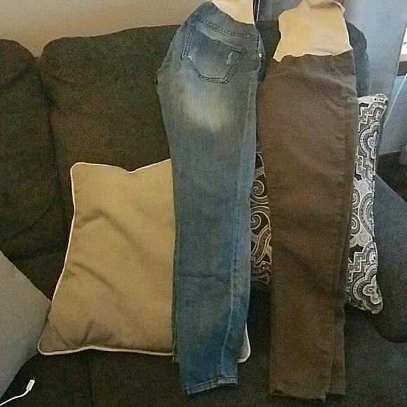 Maternity Pants and Jeans - Picture 3 of 3
